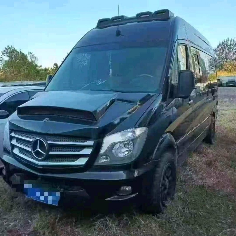 阜阳17年奔驰斯宾特1