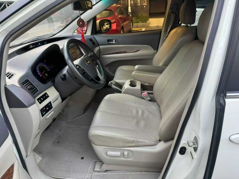 长沙17年比亚迪M66