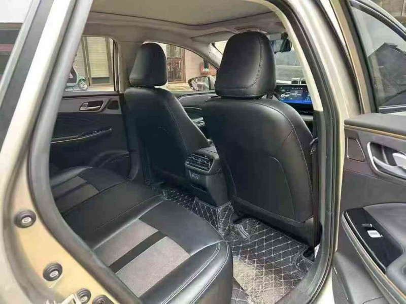 钦州23年传祺埃安S8