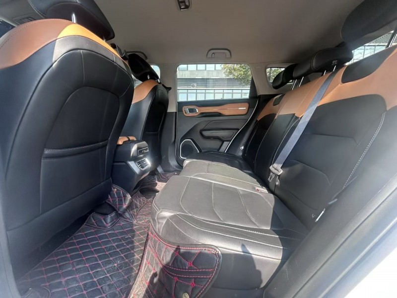 东莞21年吉利icon4