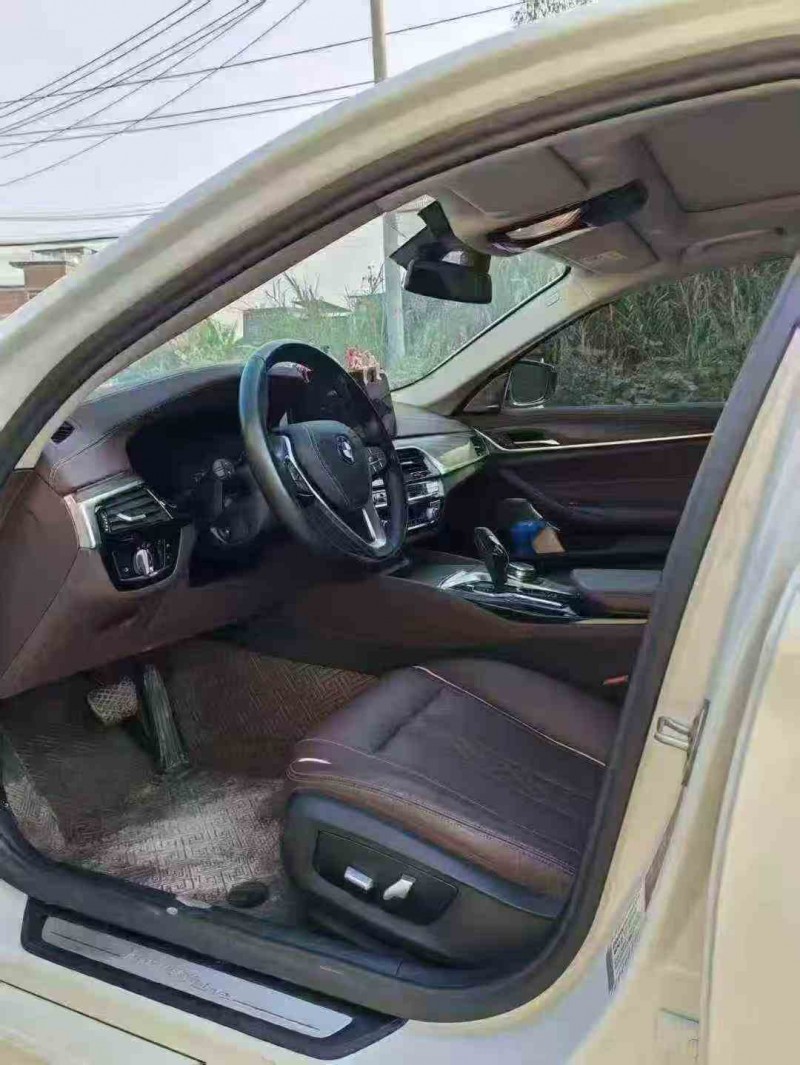 贵港20年宝马5系3