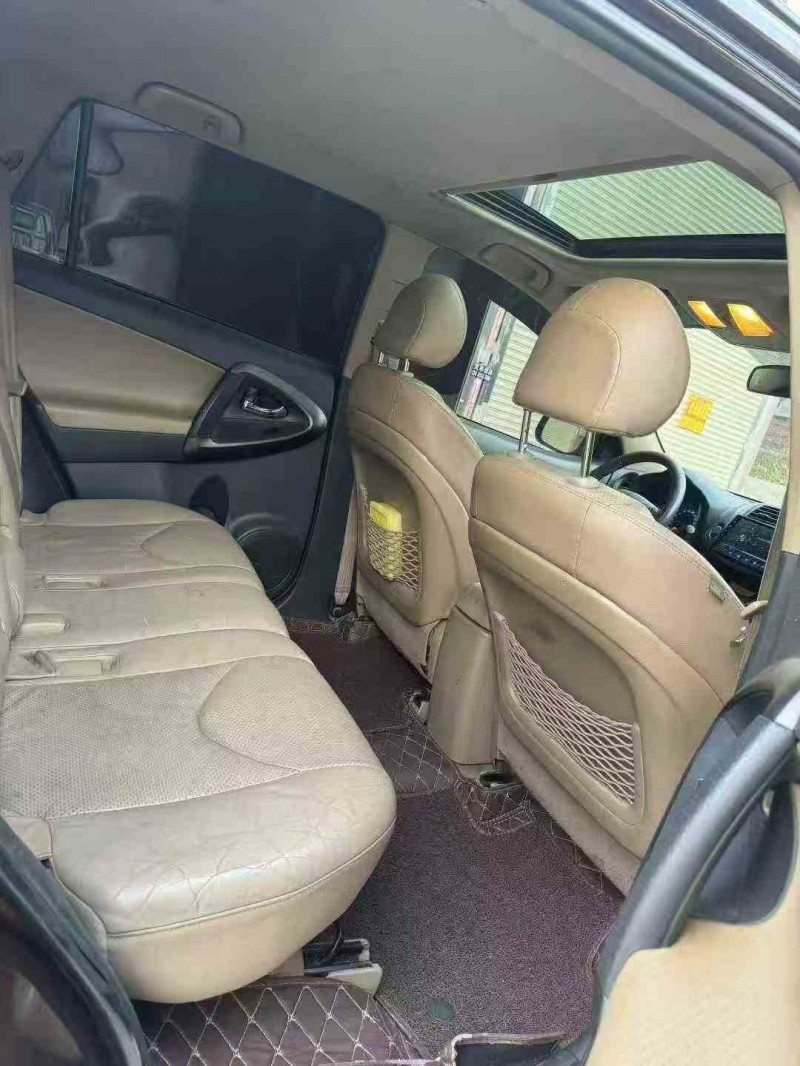 梧州12年丰田RAV48