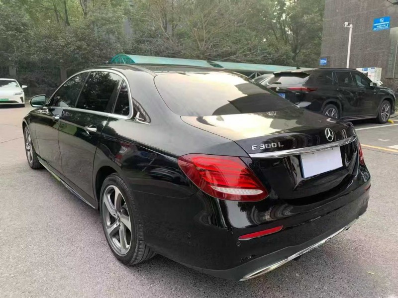 长沙19年奔驰E4