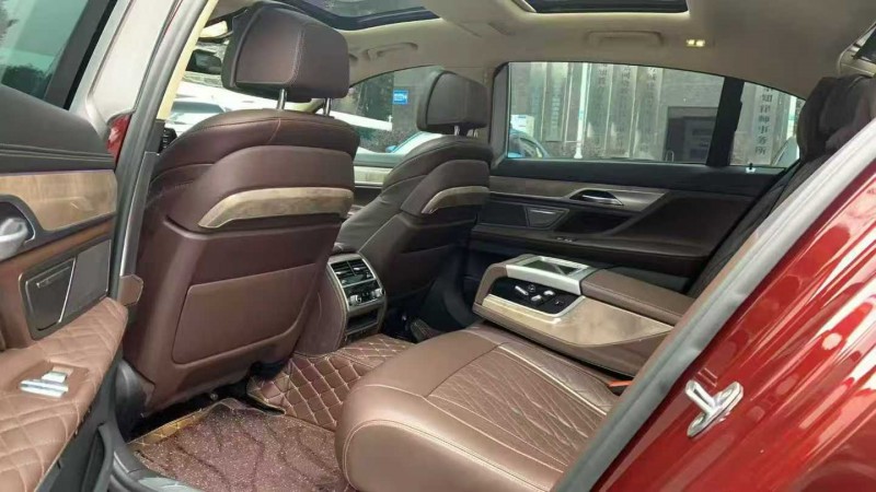 长沙19年宝马7系8