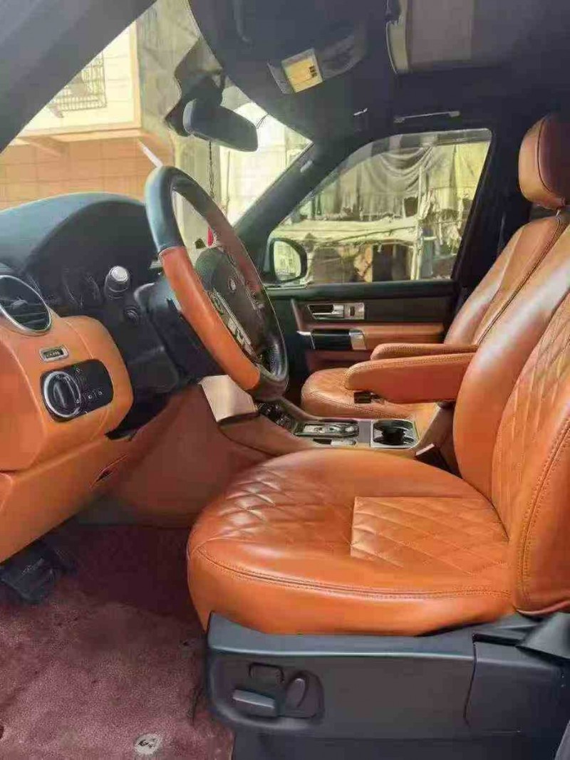 钦州13年路虎发现6