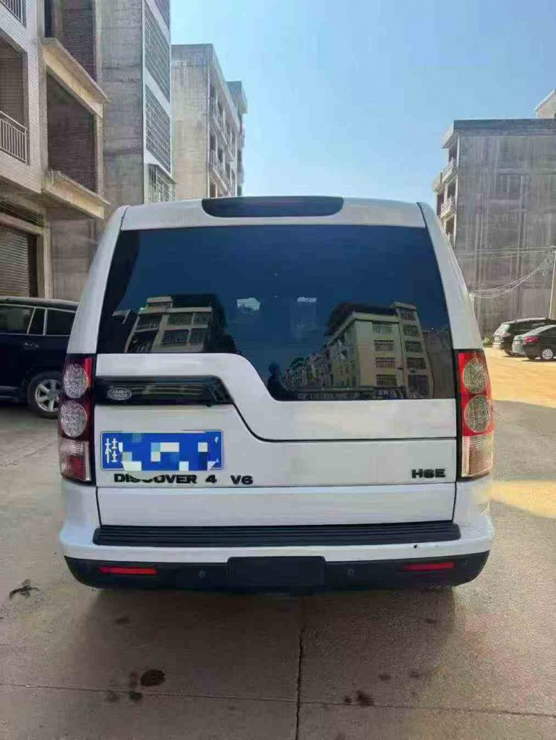 钦州13年路虎发现7