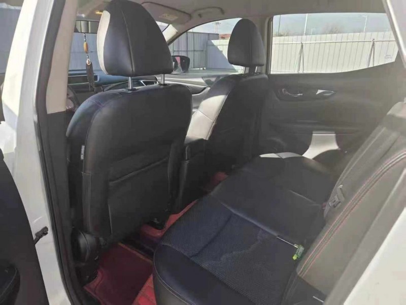 保定18年日产逍客6