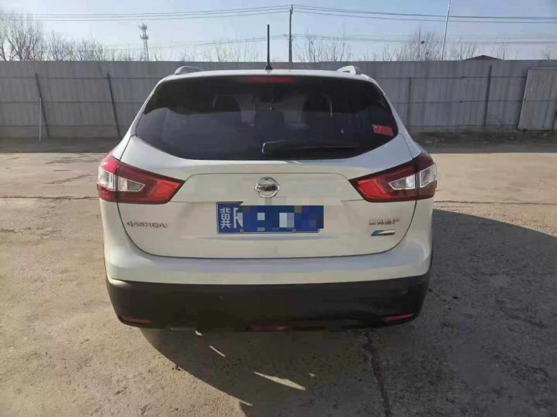 保定18年日产逍客9