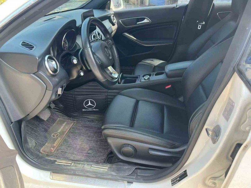 贵港19年奔驰CLA6