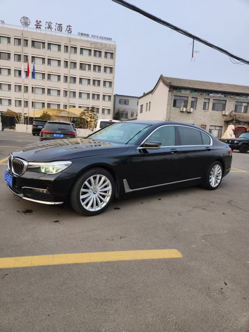 保定19年宝马7系2