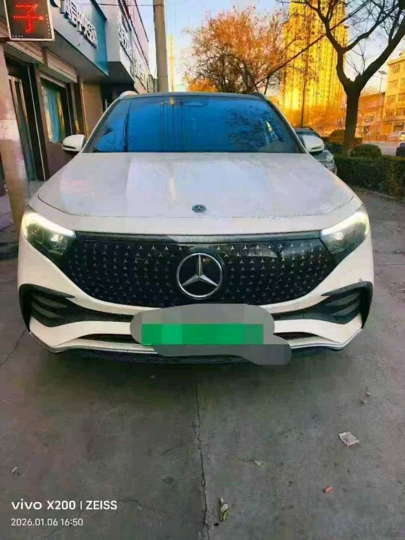 太原24年奔驰EQA1