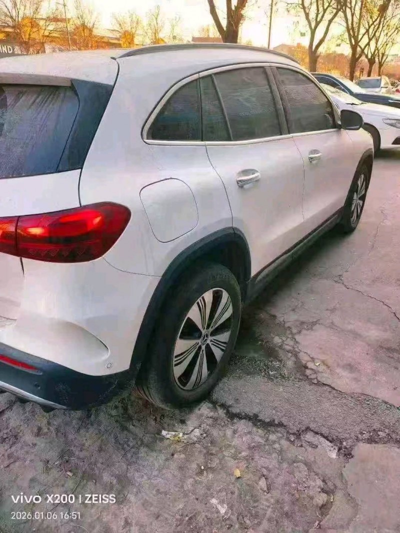 太原24年奔驰EQA4