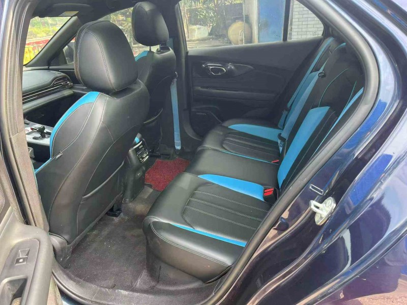 贵港23年传祺影豹6