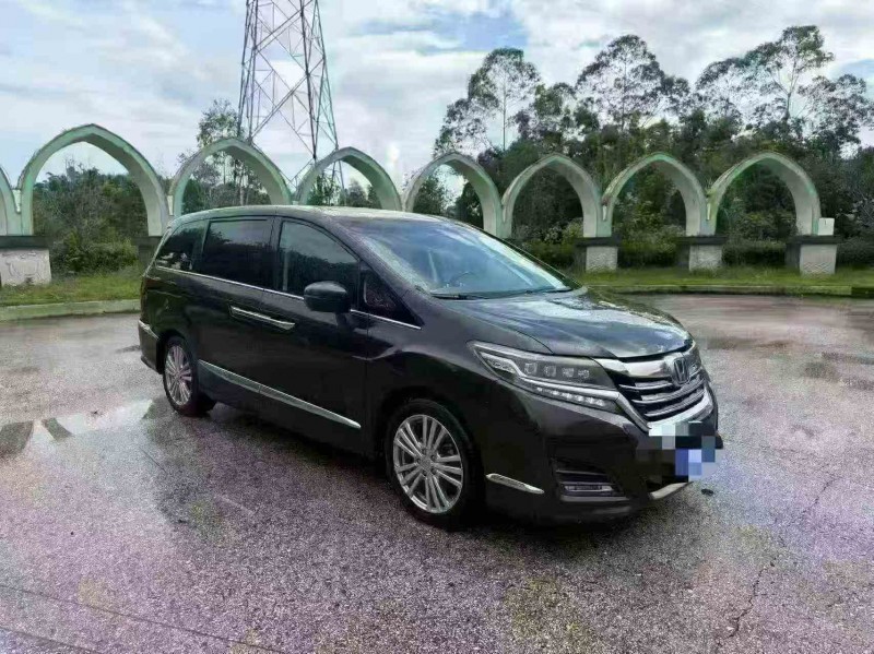 贵港16年本田艾力绅2