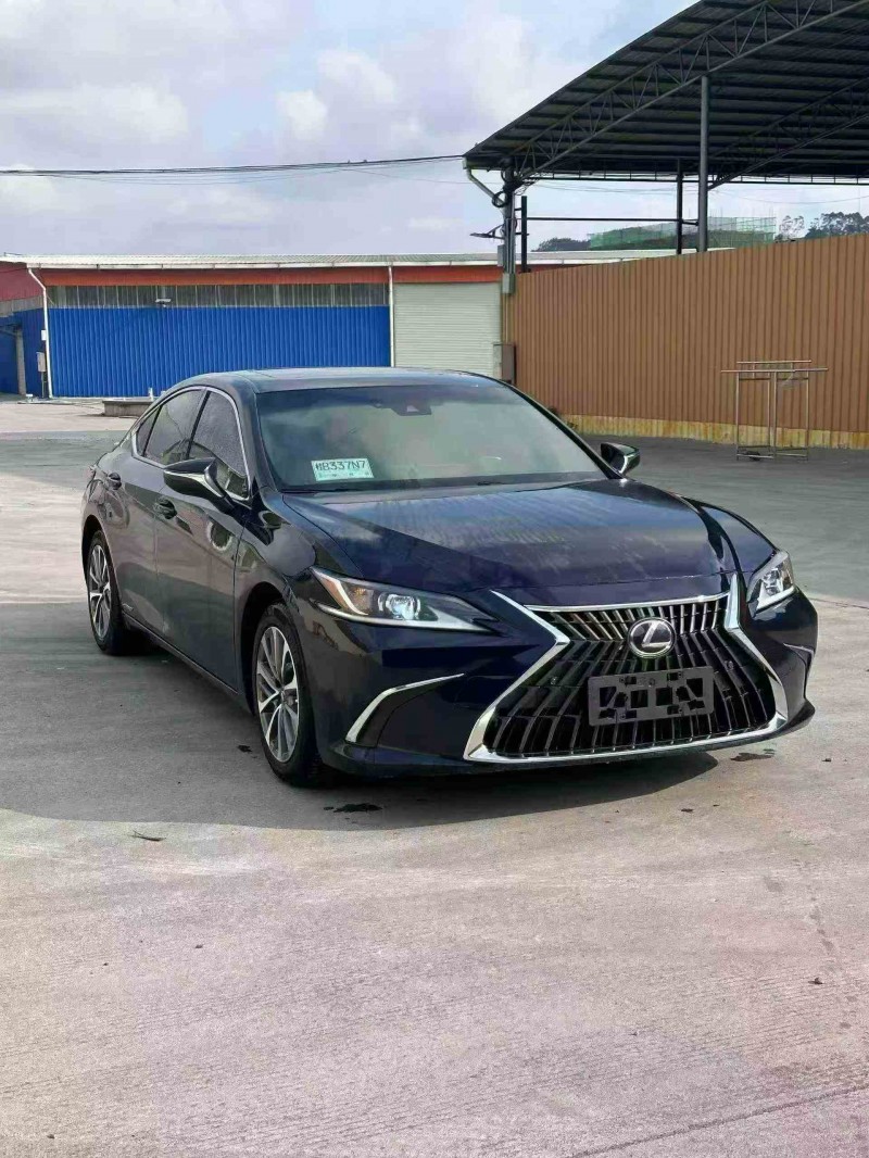 贵港22年雷克萨斯ES3