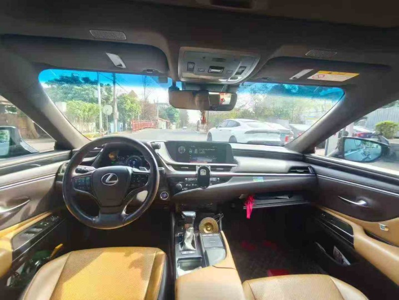 汕头20年雷克萨斯ES6