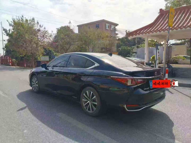 汕头20年雷克萨斯ES8