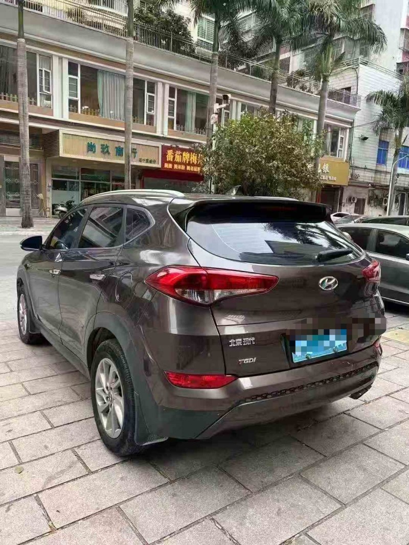 湛江17年现代途胜7