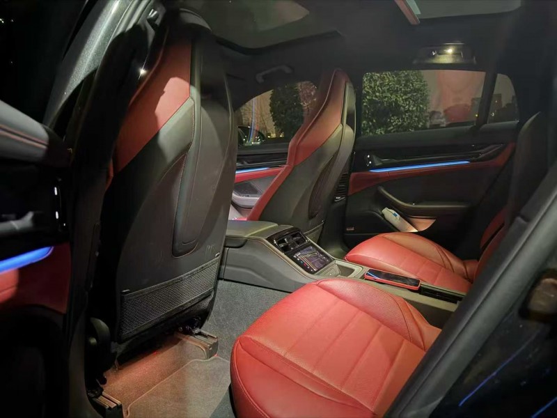 赣州25年保时捷帕拉梅拉5