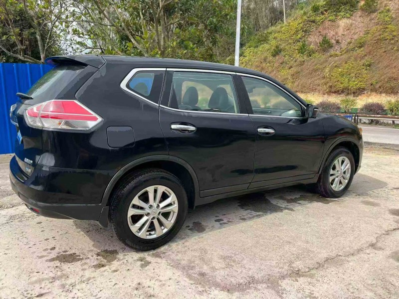 北海16年日产奇骏8