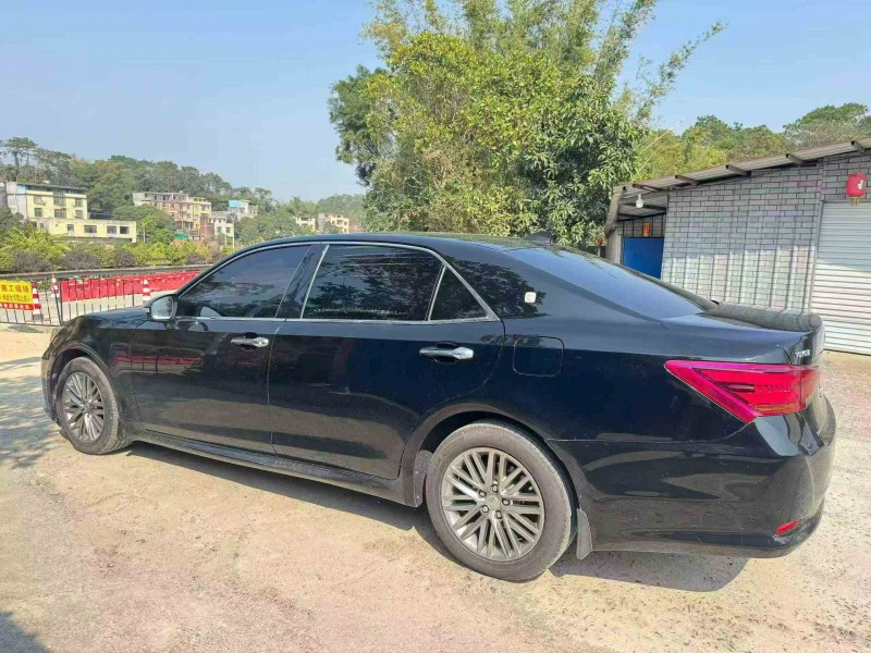 贵港17年丰田皇冠6