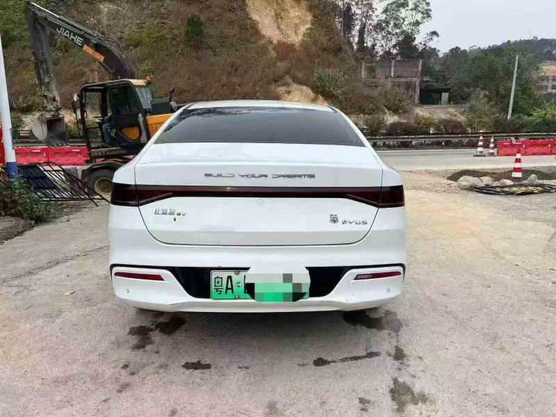 防城港23年比亚迪秦9