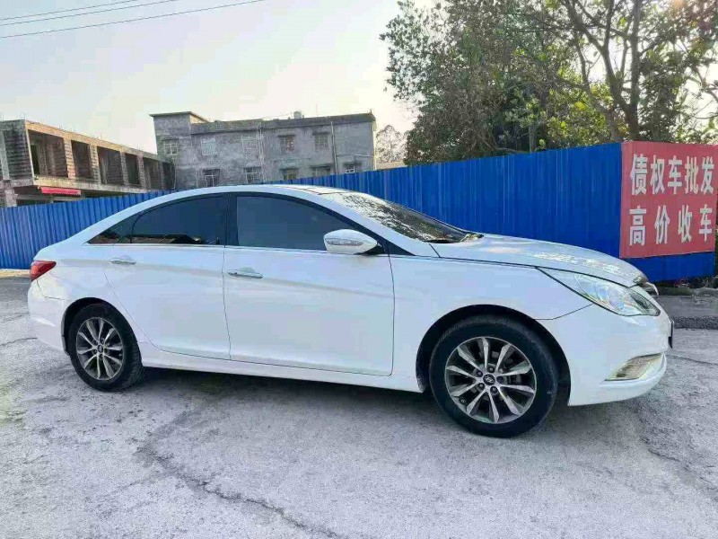 北海13年现代索纳塔2