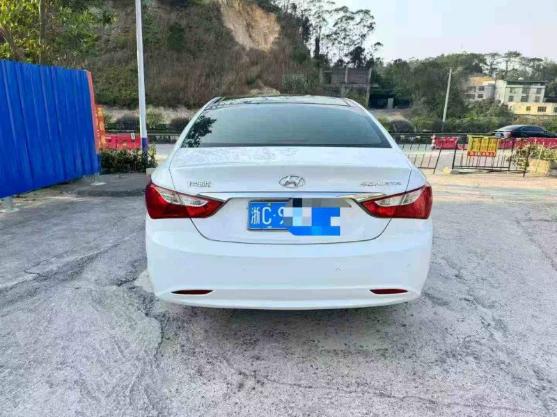 北海13年现代索纳塔9