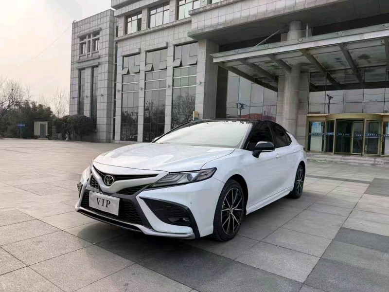 枣庄23年丰田凯美瑞3