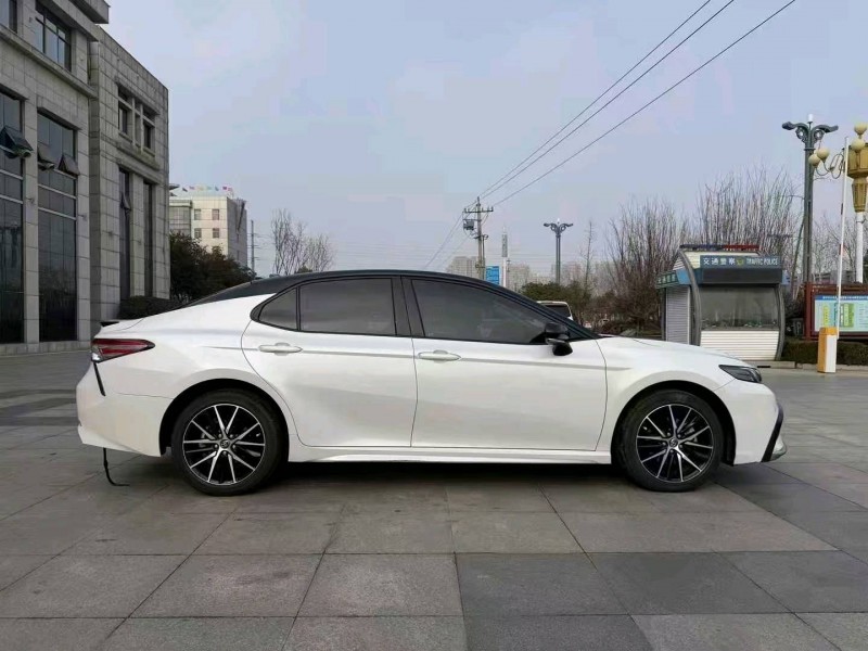 枣庄23年丰田凯美瑞6