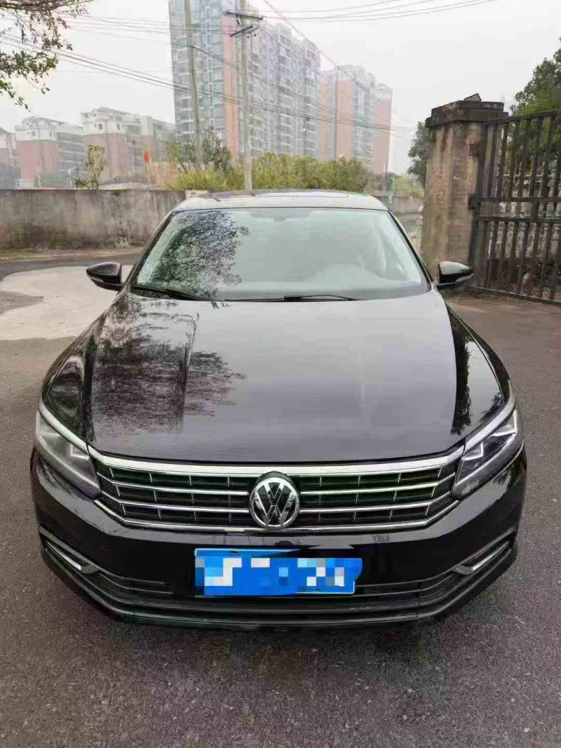 钦州18年大众帕萨特1