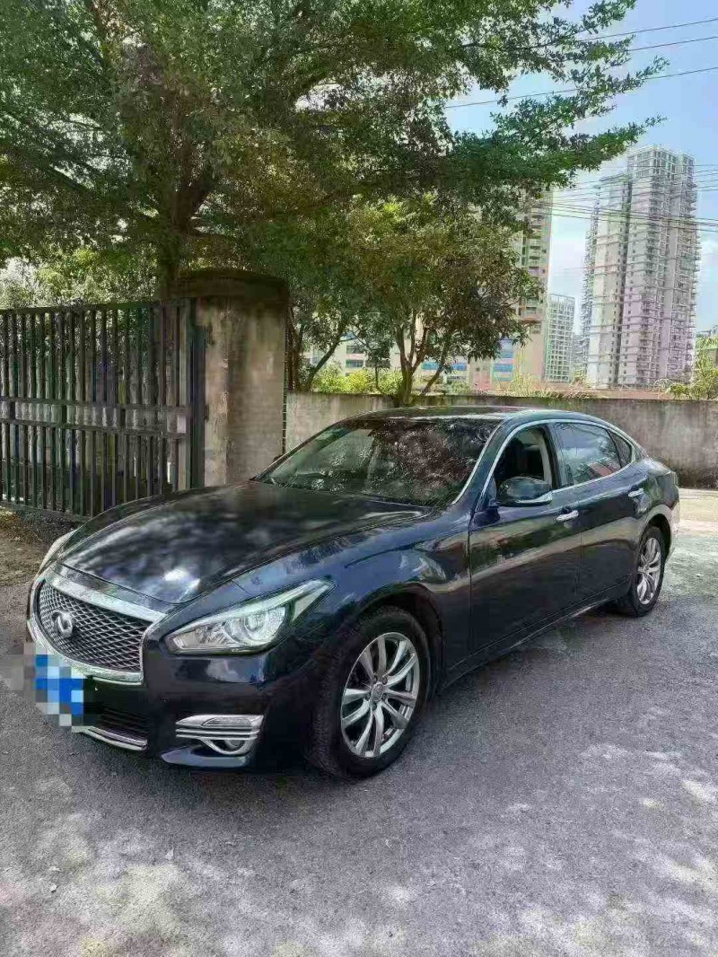 桂林17年英菲尼迪Q702