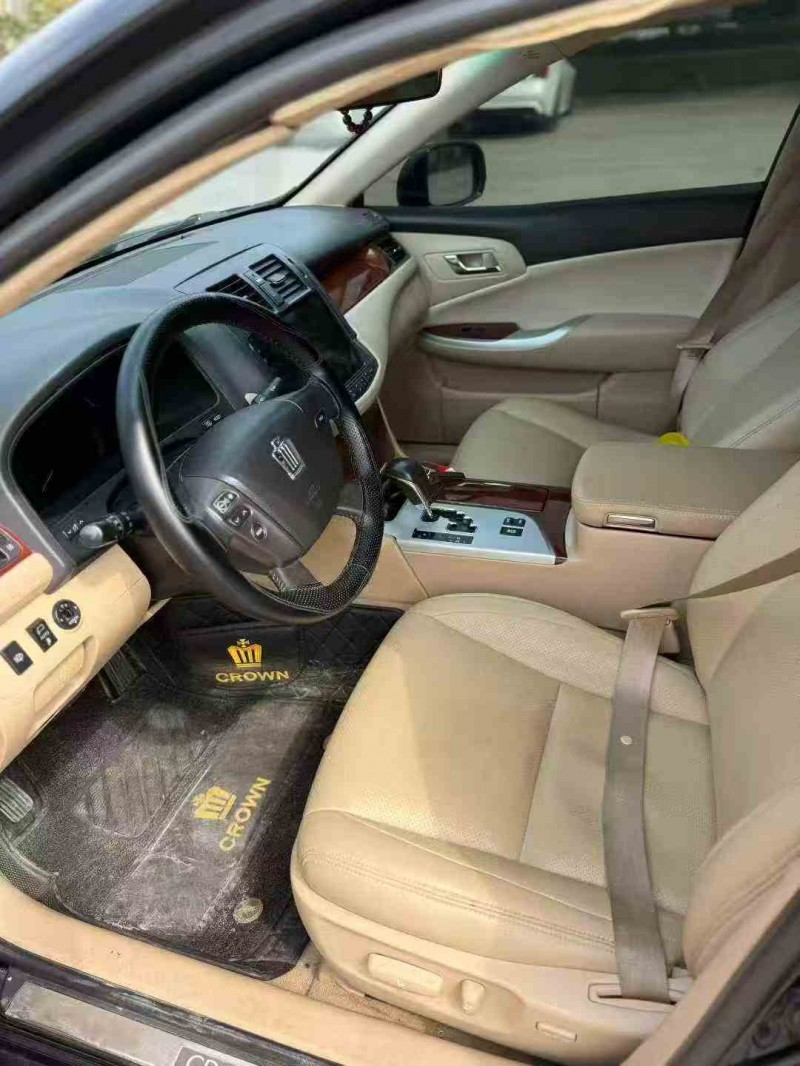 梧州13年丰田皇冠3