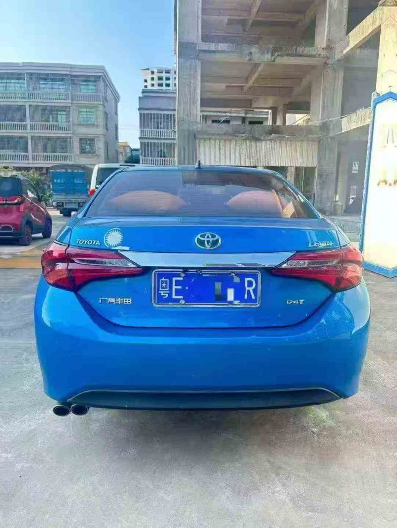 钦州19年丰田雷凌8