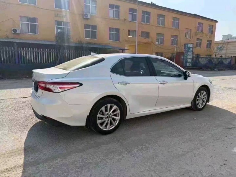 菏泽22年丰田凯美瑞9