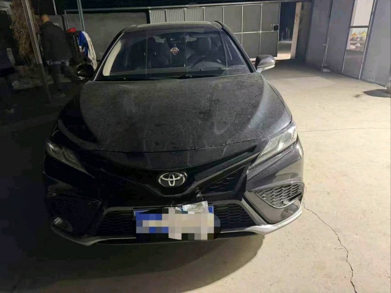 济宁22年丰田凯美瑞1