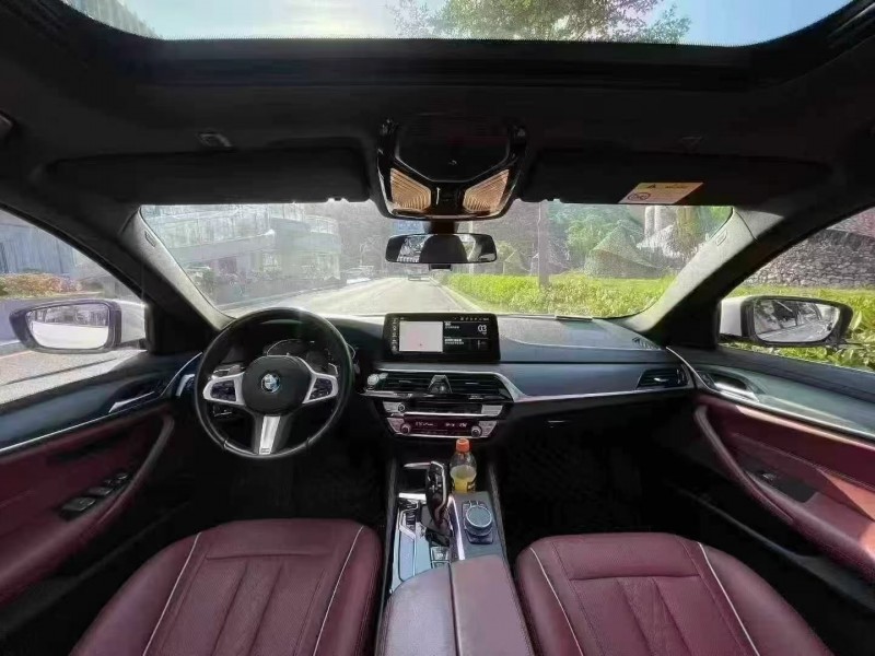 广州21年宝马5系4