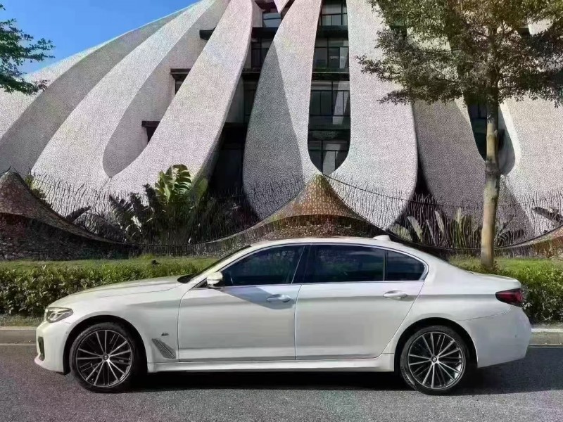 广州21年宝马5系8