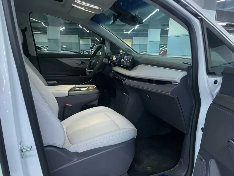 深圳25年别克GL88