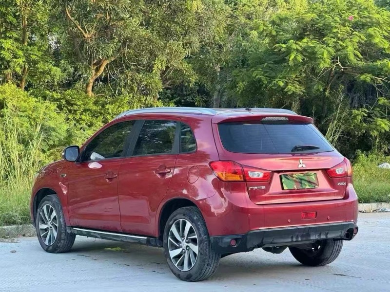 汕头16年三菱劲炫7