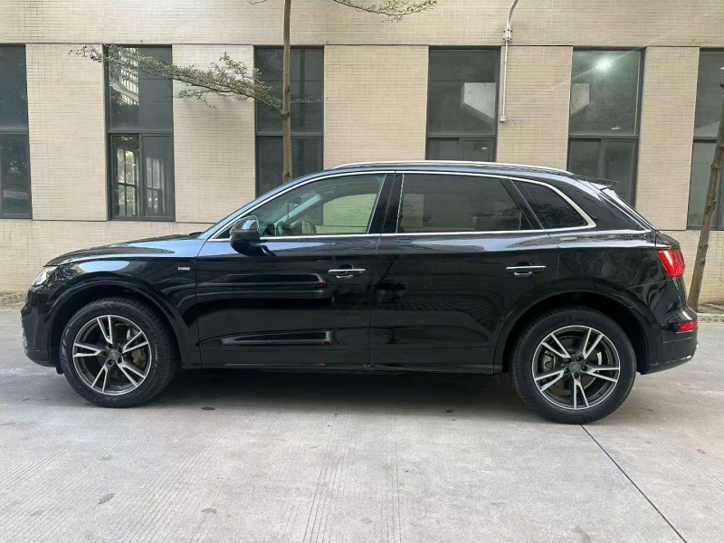 佛山19年奥迪Q56