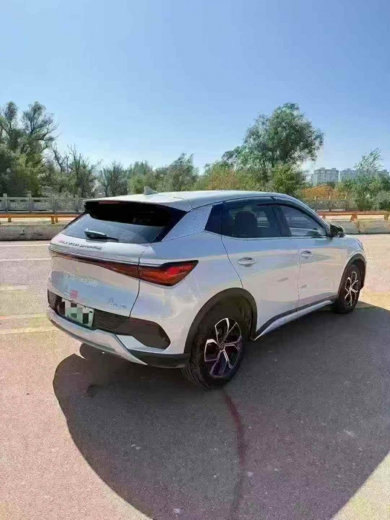 金昌22年比亚迪元8