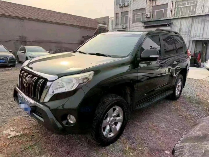 淄博17年丰田普拉多1