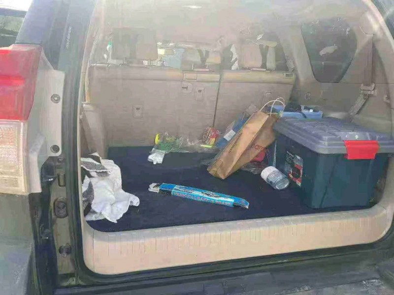 太原14年丰田普拉多8