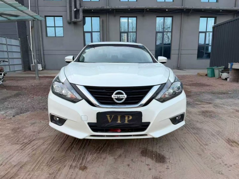 焦作18年日产天籁1