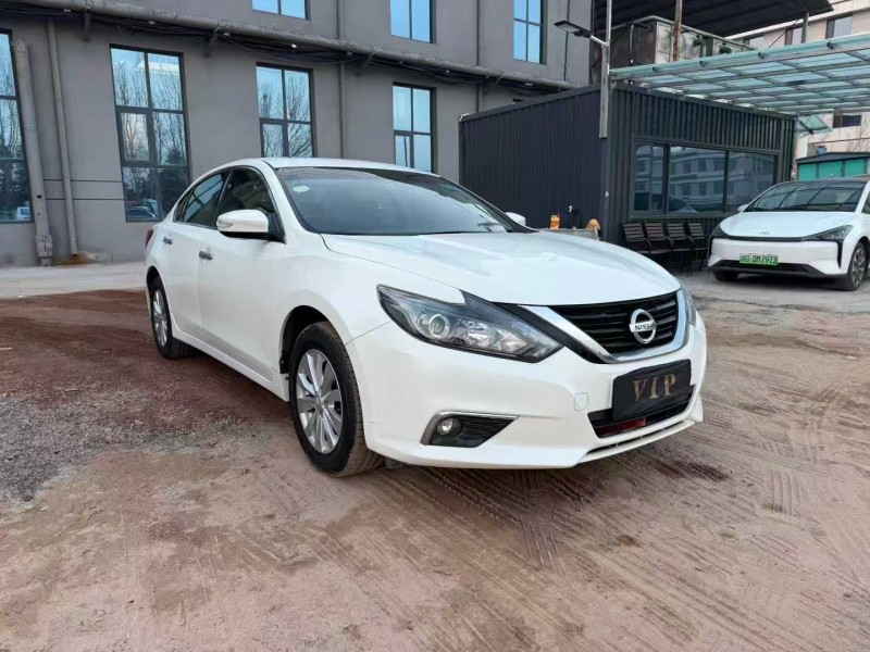 焦作18年日产天籁2