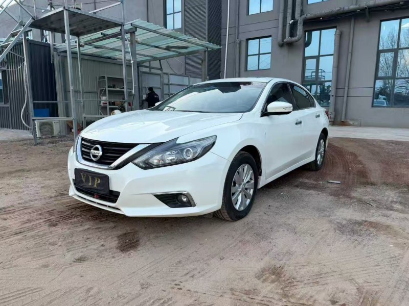 焦作18年日产天籁6