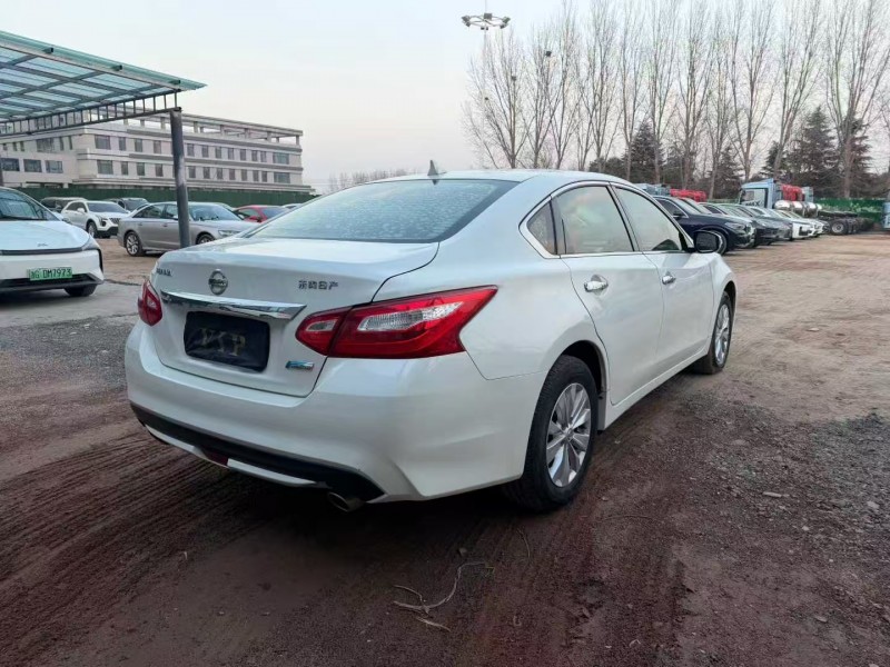 焦作18年日产天籁7