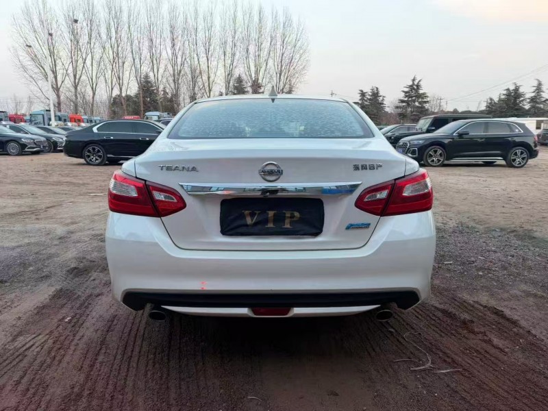 焦作18年日产天籁8