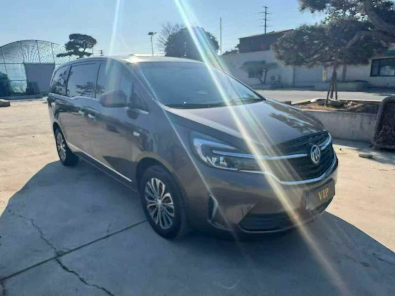 东营21年别克GL83